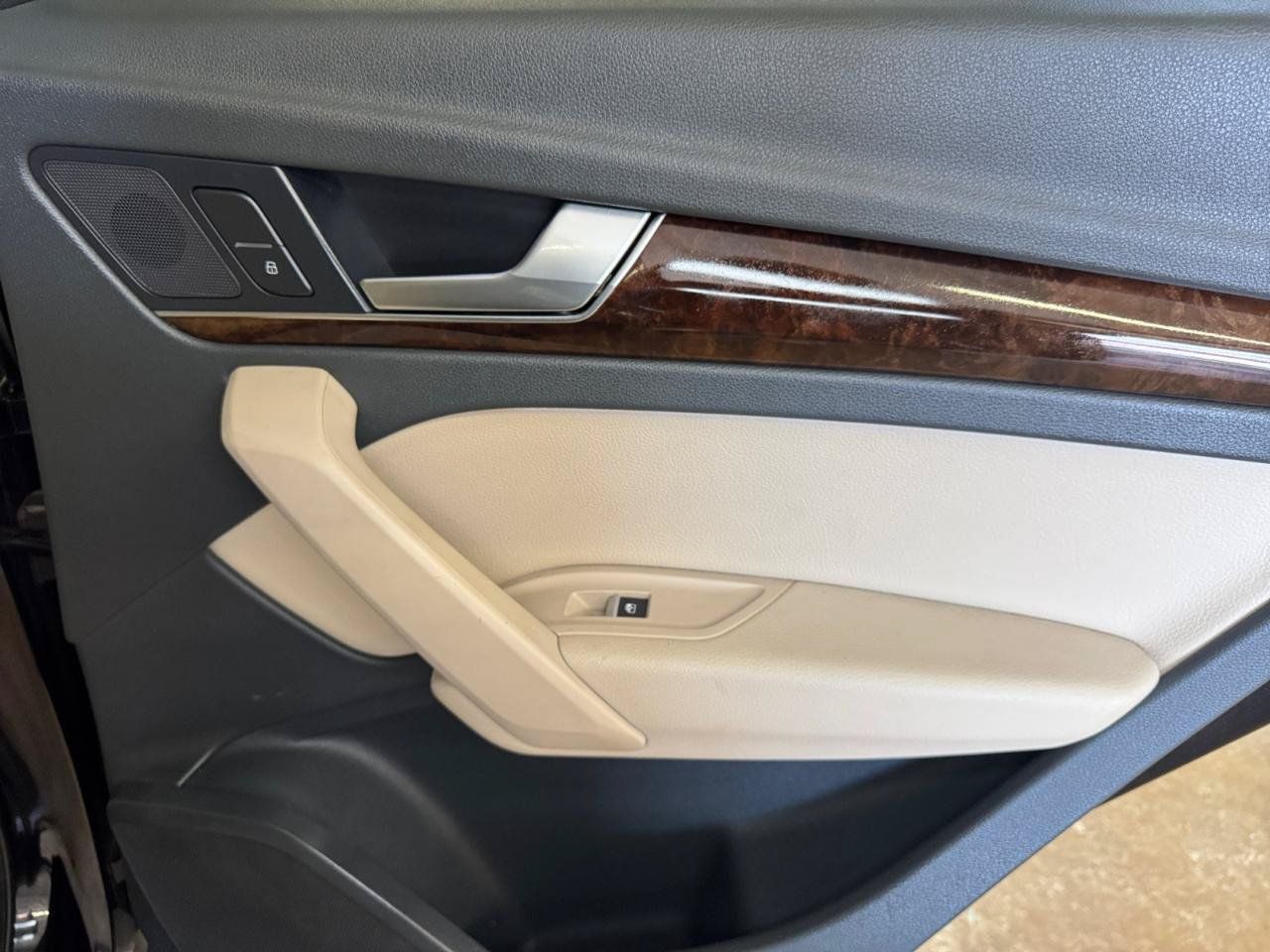 Used 2018 Audi Q5 2.0T Premium AWD/4WD image 27