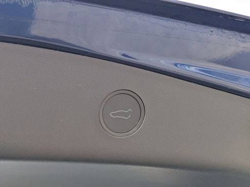 Used 2023 Tesla Model 3 Standard Range image 10