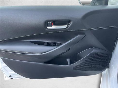 Used 2024 Toyota Corolla SE image 25