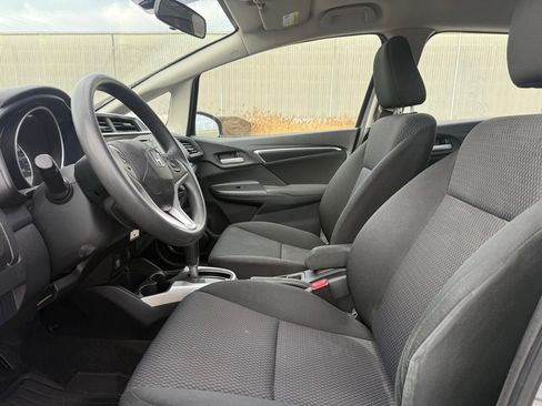 Used 2019 Honda Fit LX image 9