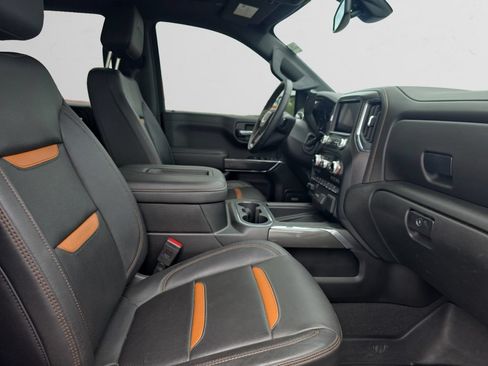 Used 2022 GMC Sierra 1500 AT4 w/ AT4 Preferred Package AWD/4WD image 16