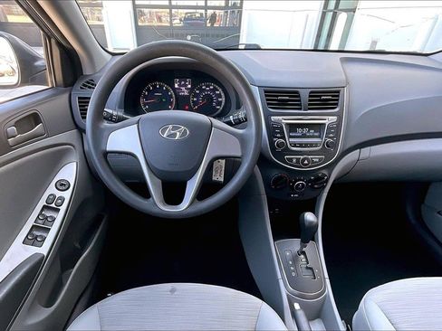Used 2017 Hyundai Accent SE image 5