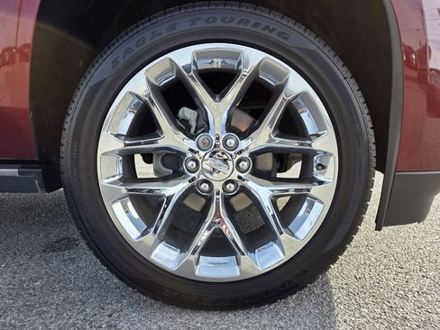 Used 2018 Cadillac Escalade Platinum image 30