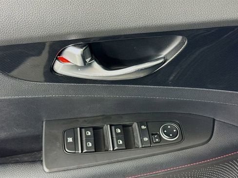 Used 2023 Kia Forte GT image 18