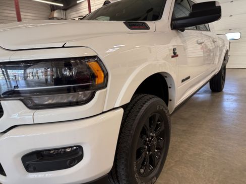 Used 2021 RAM 2500 Limited AWD/4WD image 43