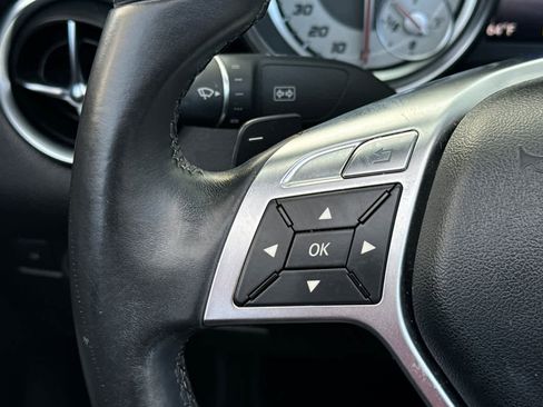 Used 2014 Mercedes-Benz SLK 350 image 23