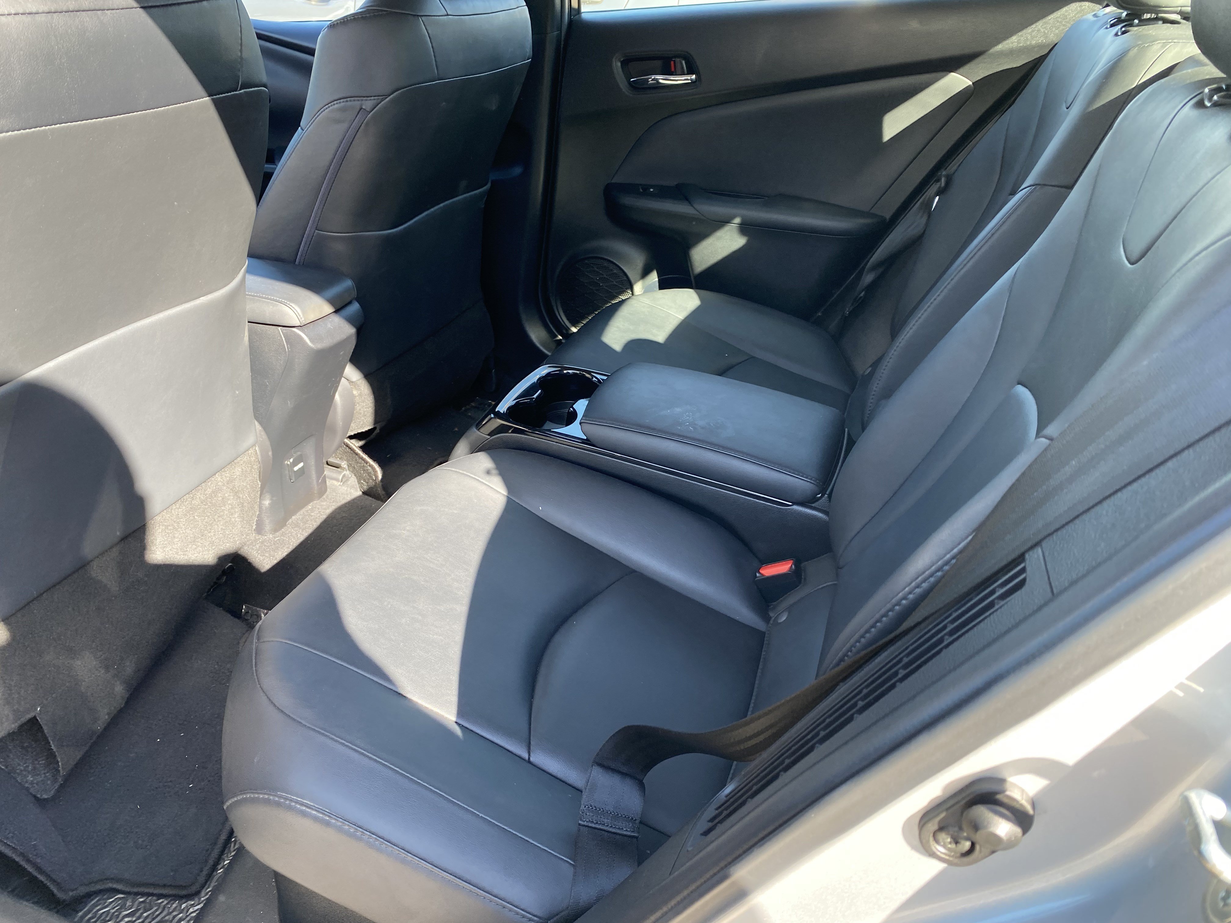 Used 2017 Toyota Prius Prime Premium w/ Preferred Accessory Package FWD image 13