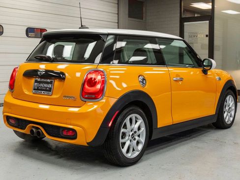 Used 2017 MINI Cooper S image 34