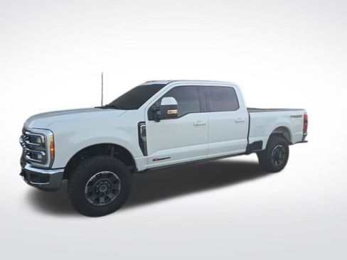 Used 2023 Ford F350 Lariat w/ Lariat Ultimate Package image 3