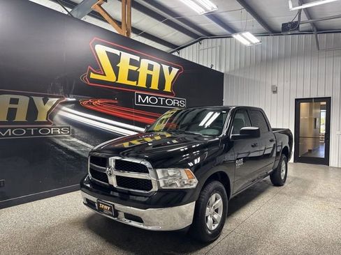 Used 2021 RAM 1500 Classic SLT image 1