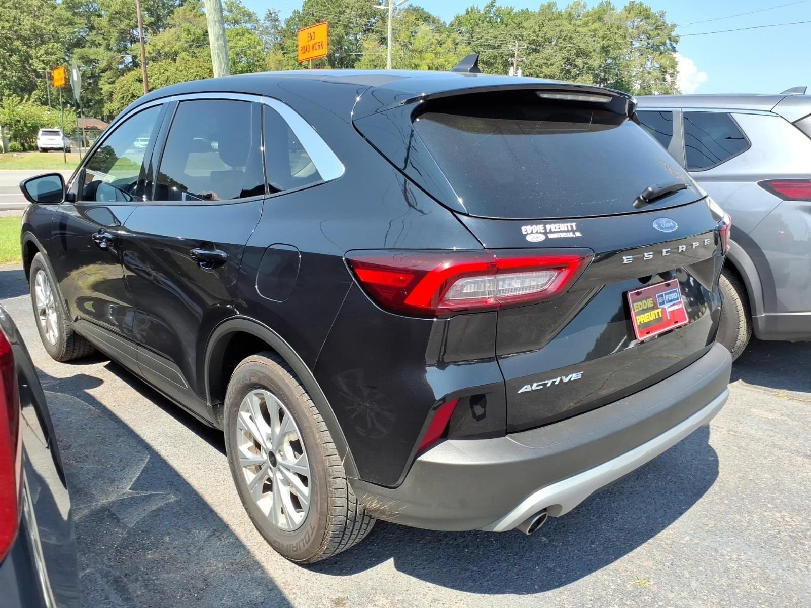 Used 2024 Ford Escape Active FWD image 2