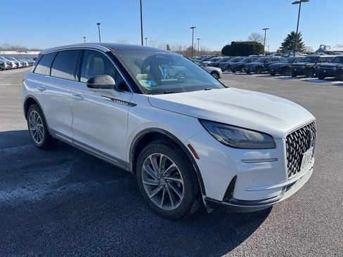 Used 2023 Lincoln Corsair AWD w/ Equipment Group 101A image 3