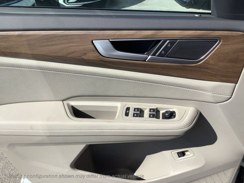 New 2026 Volkswagen Atlas SE FWD image 28