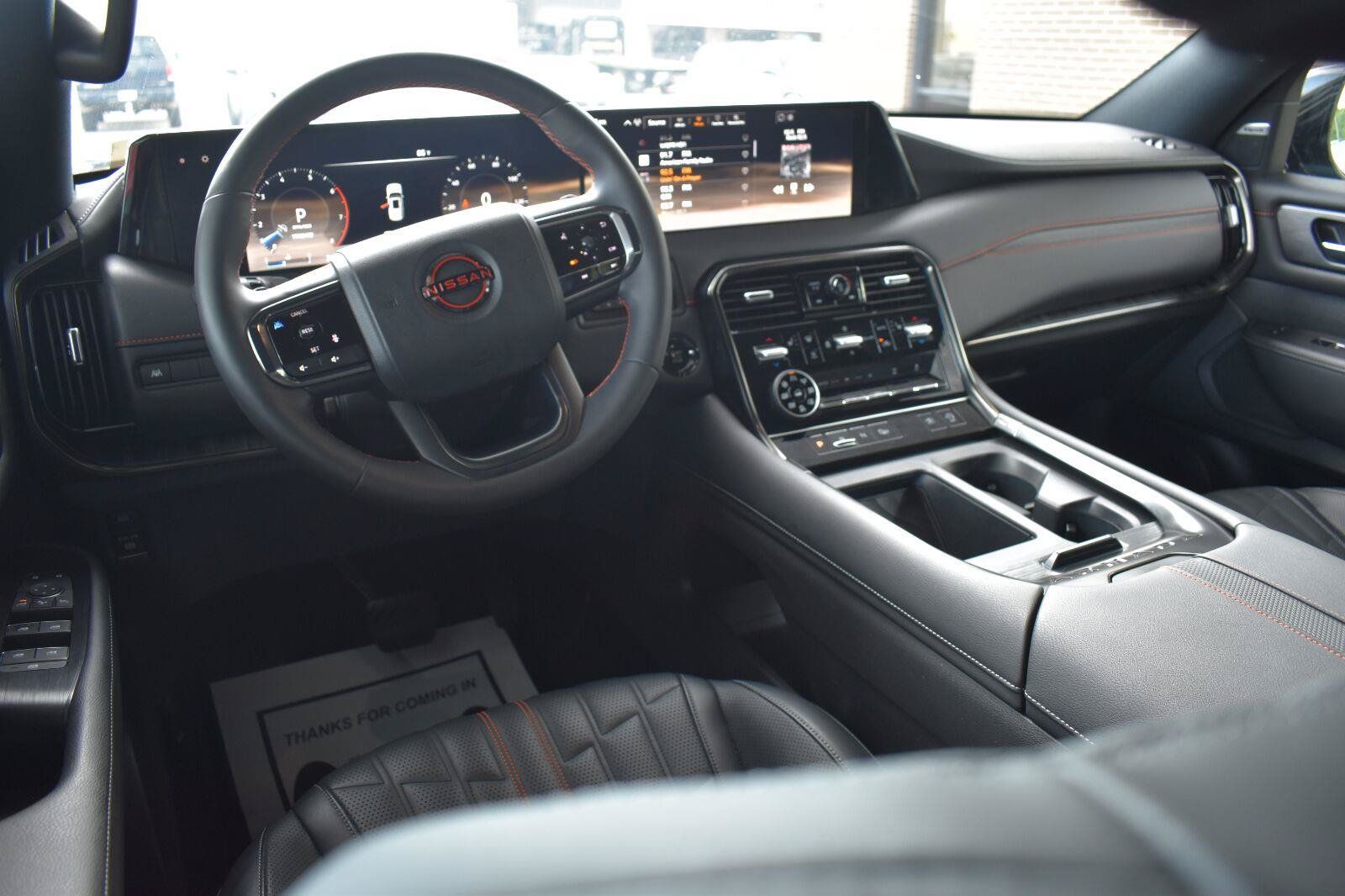 Certified 2025 Nissan Armada PRO-4X AWD/4WD image 33