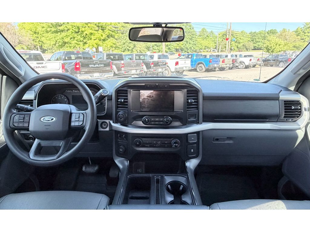 Used 2021 Ford F150 XLT w/ Tow Technology Package RWD image 11