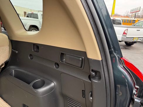 Used 2012 Toyota RAV4 4WD w/ Value Pkg image 76
