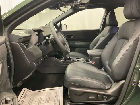 Used 2026 Subaru Outback Premium w/ Premium/Limited Package 2 AWD/4WD image 14