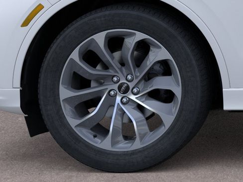 New 2026 Lincoln Aviator AWD w/ Jet Appearance Package image 19