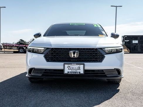 Used 2023 Honda Accord Sport image 2