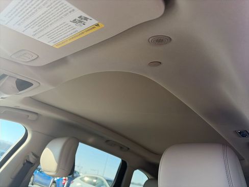 Used 2025 Lincoln Nautilus Premier w/ Equipment Group 102A image 28