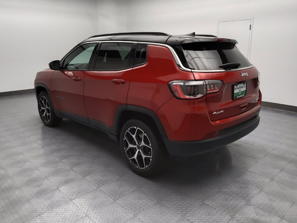Used 2025 Jeep Compass Limited AWD/4WD image 5