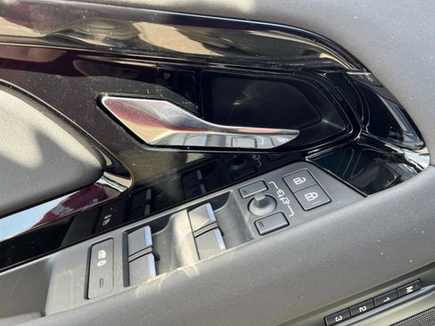 Used 2026 Land Rover Range Rover Evoque Dynamic SE image 26