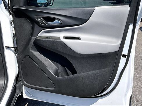 Used 2024 Chevrolet Equinox LS FWD image 29