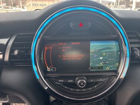 Used 2017 MINI Cooper S image 26