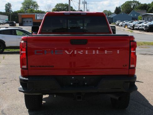 Used 2025 Chevrolet Silverado 3500 LT w/ Trail Boss Package AWD/4WD image 7