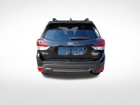 Used 2024 Subaru Forester Premium AWD/4WD image 7