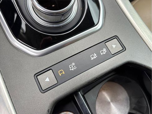 Used 2016 Land Rover Range Rover Evoque SE AWD/4WD image 32