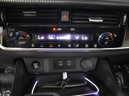 Certified 2026 Nissan Rogue Platinum w/ Platinum Premium Package AWD/4WD image 18