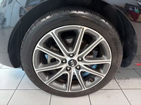 Used 2018 Kia Soul ! w/ Tech Package FWD image 9