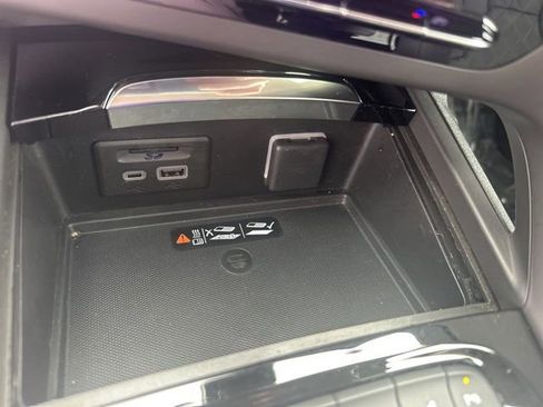 Used 2023 Buick Envision Avenir image 19