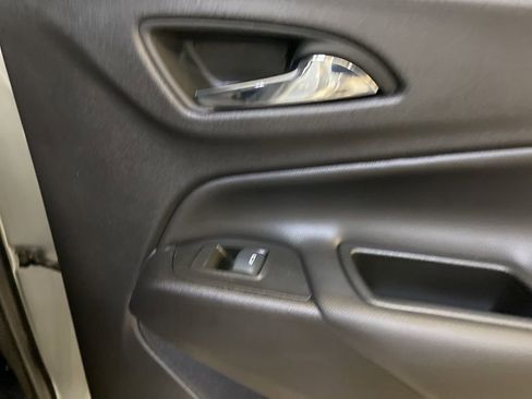 Used 2024 Chevrolet Equinox LT AWD/4WD image 29