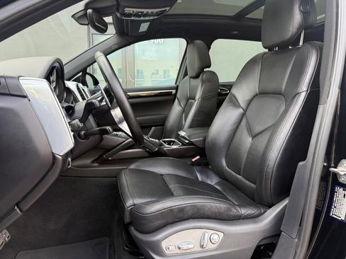 Used 2016 Porsche Cayenne S image 20