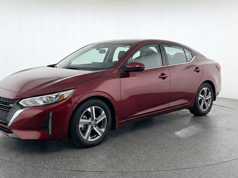 Used 2025 Nissan Sentra SV FWD image 3