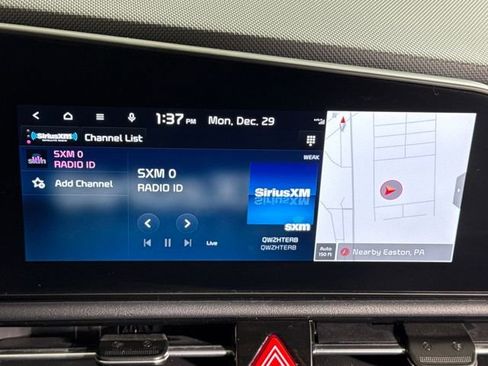 Used 2025 Kia Niro EX w/ EX Cold Weather Package image 20