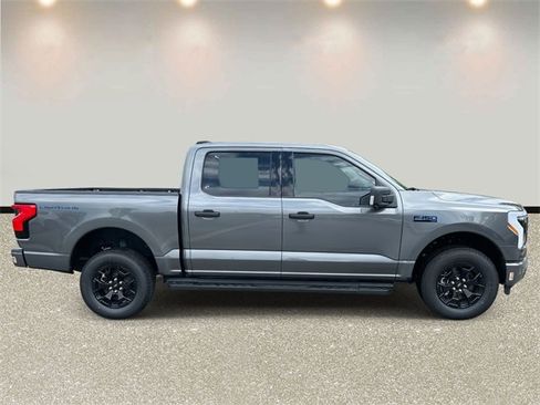 New 2025 Ford F150 Lightning XLT image 4