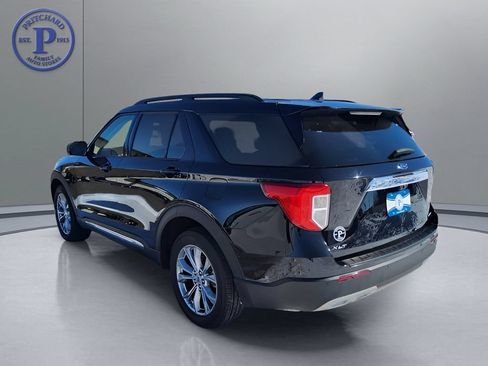 Used 2024 Ford Explorer XLT w/ Equipment Group 202A AWD/4WD image 5