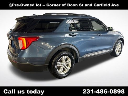 Used 2020 Ford Explorer XLT w/ Comfort Package AWD/4WD image 5