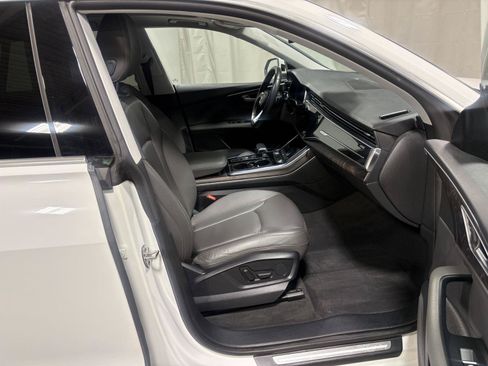 Used 2019 Audi Q8 Premium AWD/4WD image 8