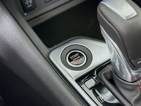 New 2025 Nissan Sentra SR image 19