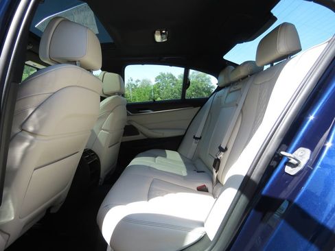Used 2018 BMW 530e xDrive AWD/4WD image 20
