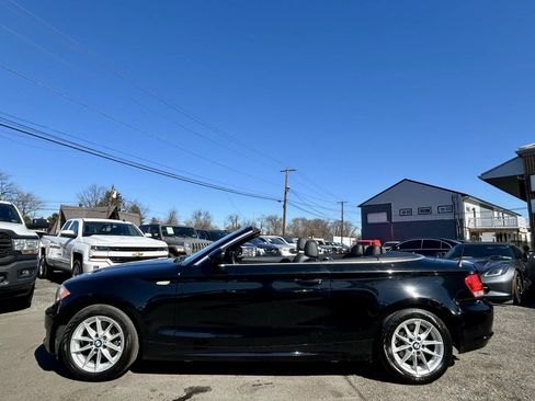 Used 2011 BMW 128i Convertible RWD image 3