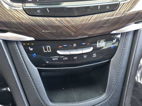 Used 2024 Cadillac XT6 Premium Luxury w/ Platinum Package FWD image 26