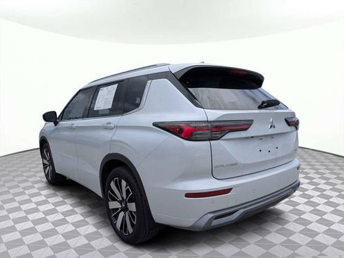 Used 2025 Mitsubishi Outlander SEL FWD image 6