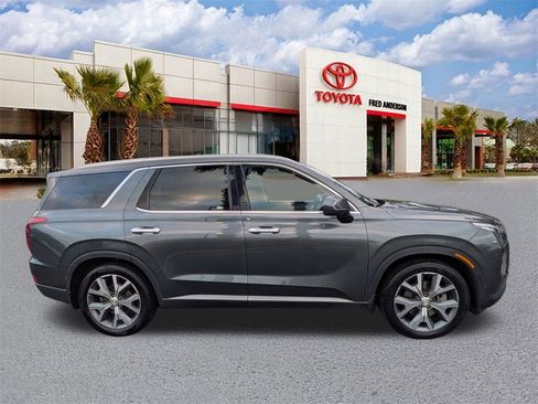 Used 2021 Hyundai Palisade SEL w/ Convenience Package image 3