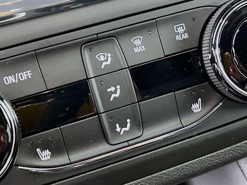 New 2026 Buick Envista Sport Touring w/ Convenience I Package FWD image 17