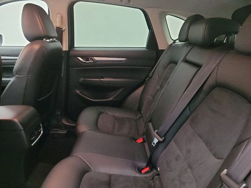 Used 2019 MAZDA CX-5 Touring image 18